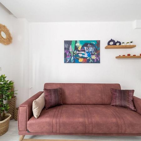 Comfortable Modern Flat With Balcony In Muratpasa アンタルヤ エクステリア 写真